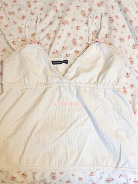 Brandy Melville Ivory Lace-Trim Sleep Cami with Pink Ribbon Accents